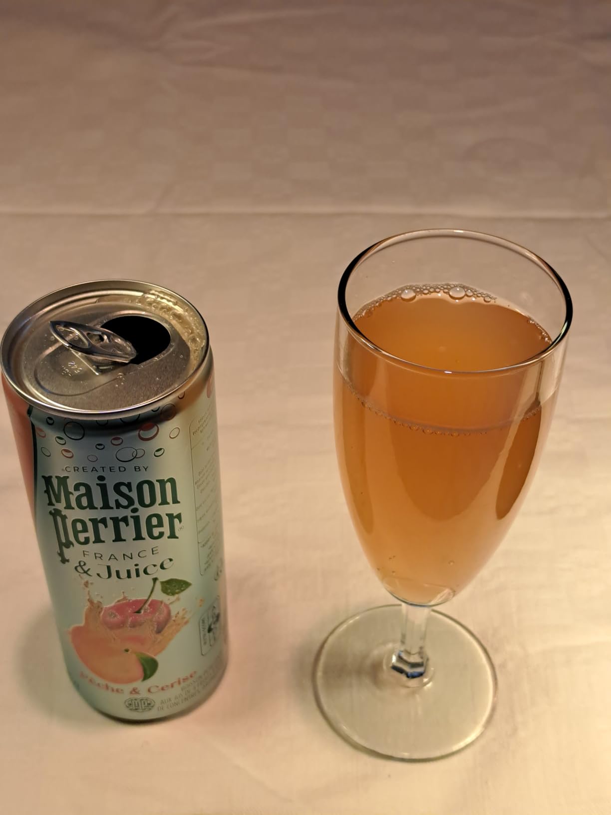 Maison Perrier Magnetic Juice boisson gazeuse pêche cerise 24x25cl