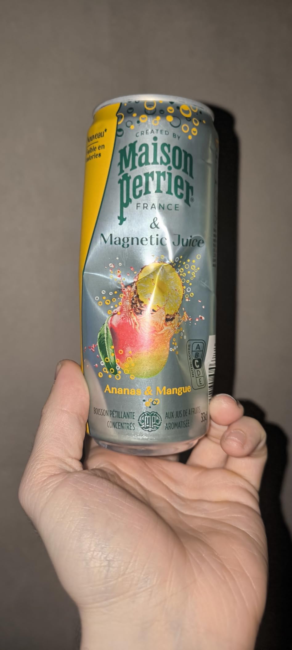 Maison Perrier Magnetic Juice boisson gazeuse ananas mangue 24x33cl