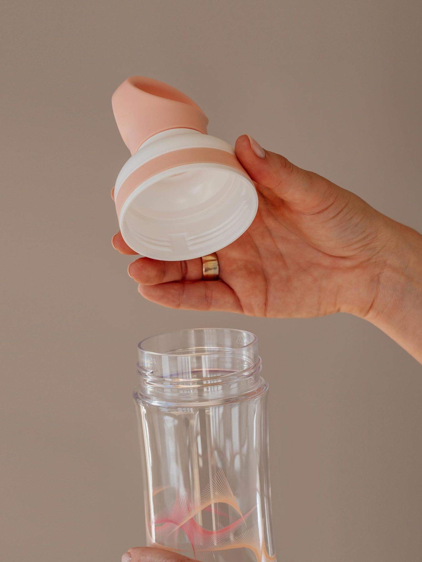 Equa FLW 05 Be gourde 2 en 1 800 ml beige sans BPA